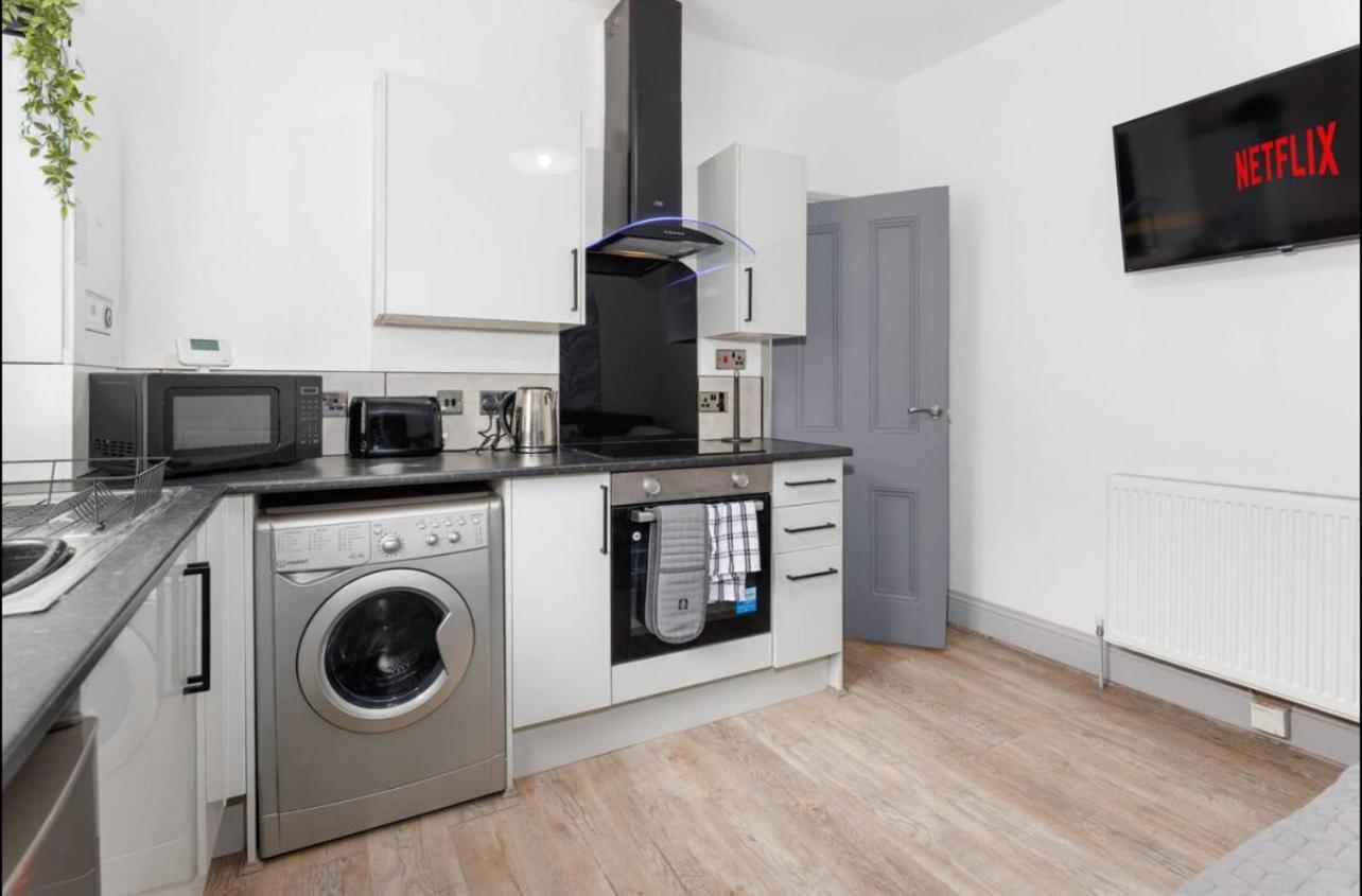 Residency Apartments Liverpool Bagian luar foto