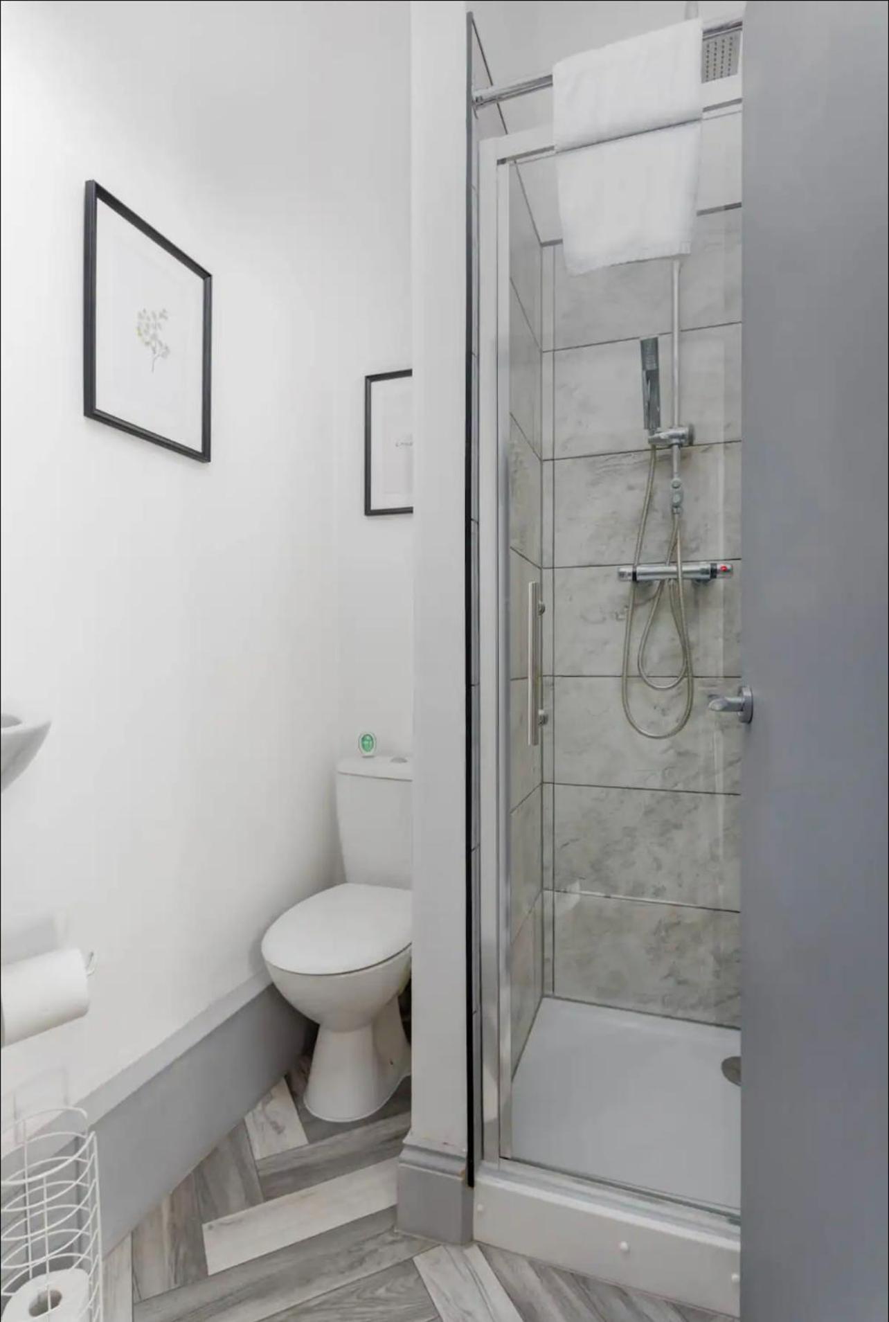 Residency Apartments Liverpool Bagian luar foto
