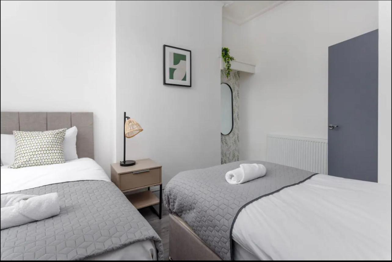 Residency Apartments Liverpool Bagian luar foto