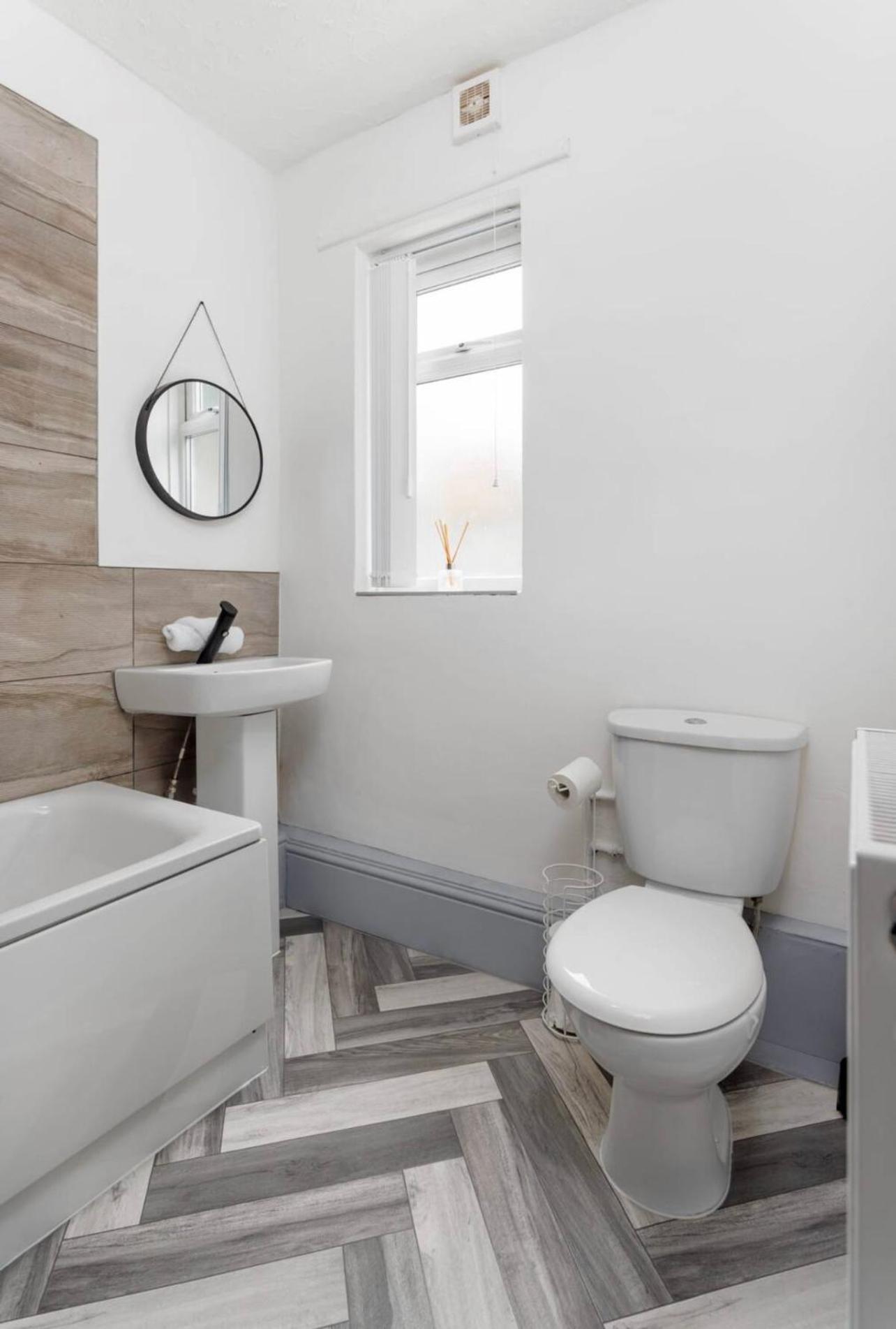 Residency Apartments Liverpool Bagian luar foto